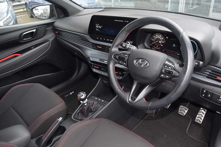 Used Hyundai i20 GU71XMO 17