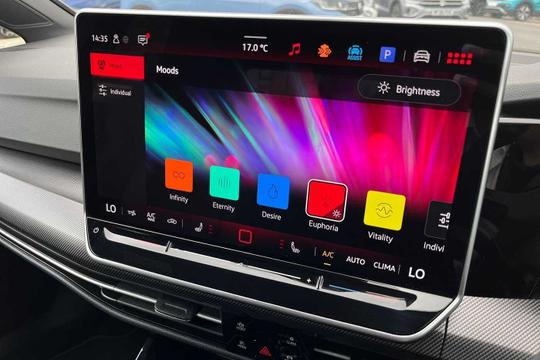 Volkswagen Golf Photo modix-52d20cfb97964bd1653f82cb10e95c465e02b318.jpg