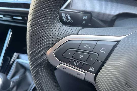 Volkswagen Golf Photo modix-53180d003ebd0e797443ac69d856686a74c77903.jpg