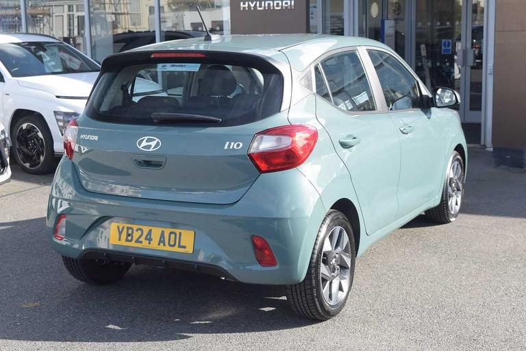 Used Hyundai i10 YB24AOL 8