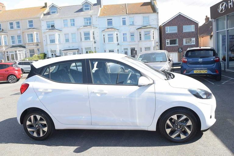 Used Hyundai i10 GX26YFE 6