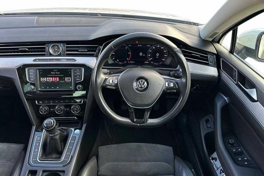 Volkswagen Passat Photo modix-53eeb1b6a8f7ea172f578f94f6e862b1e0708847.jpg