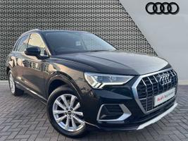 Used 2021 Audi Q3 Sport 35 TFSI  150 PS 6-speed Mythos Black Metallic