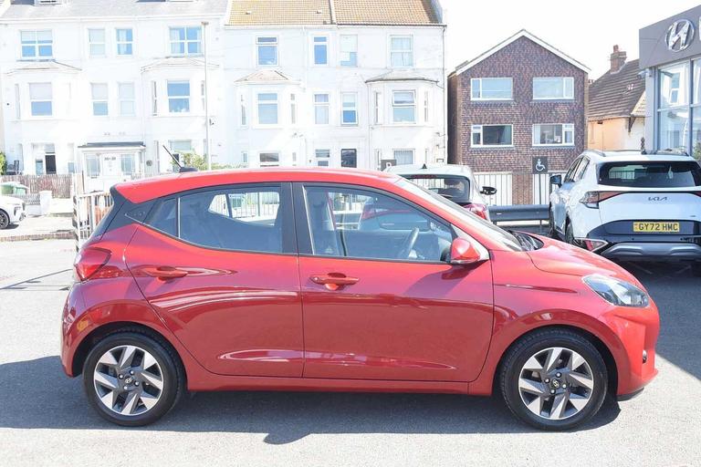 Used Hyundai i10 LN74YVH 7