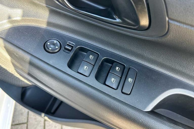 Used Hyundai i20 WR75UNV 12