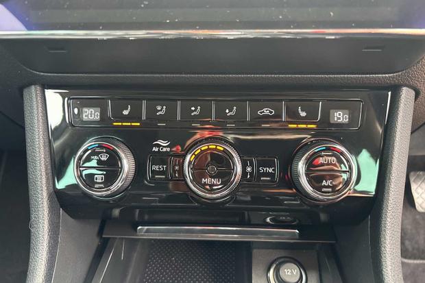Used Skoda Superb Estate CU69SXJ 17