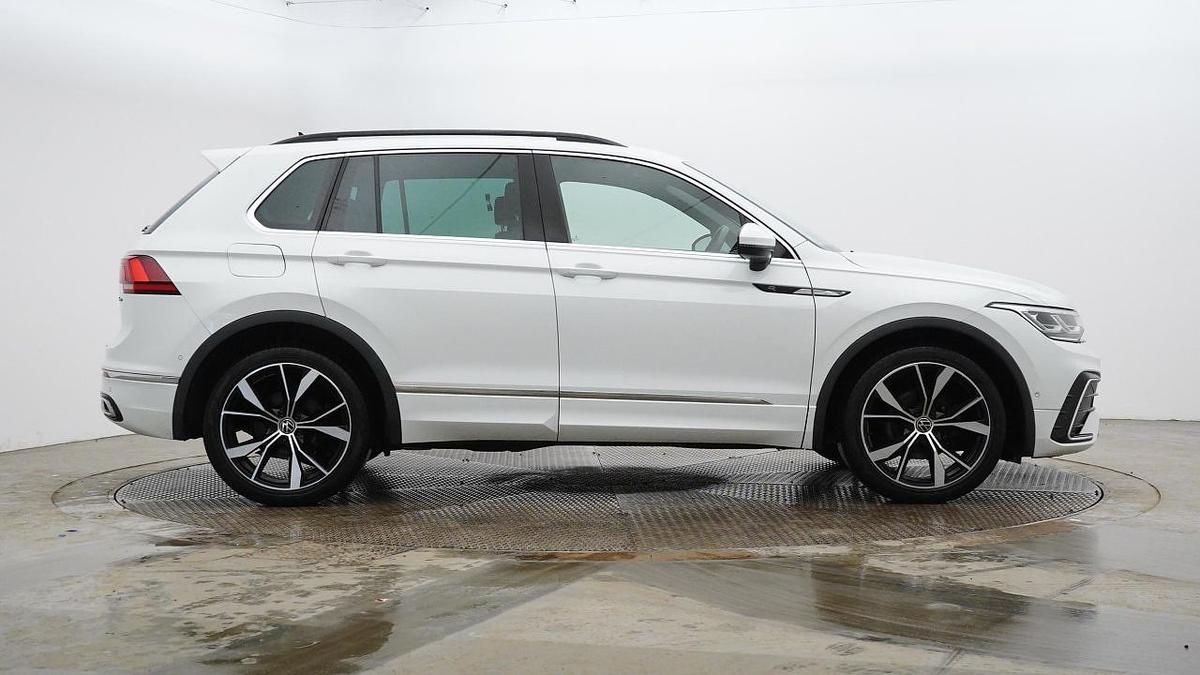 Used 2021 Volkswagen Tiguan 2.0 TDI R-Line SCR 4Motion DSG £29,995 