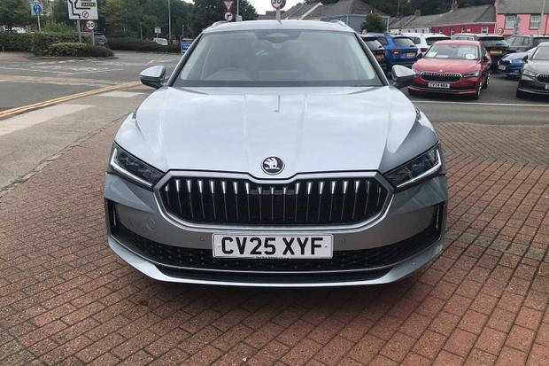 Used Skoda Superb CV25XYF 7