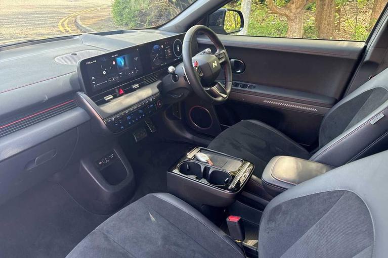 Used Hyundai IONIQ 5 WU75KCG 2