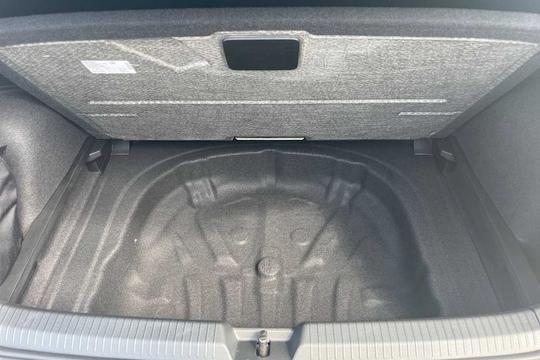 Volkswagen Golf Photo modix-5883245e88252221607809dc98c31cea9ccefe38.jpg