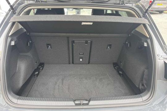 Volkswagen Golf Photo modix-59f75f5a126514b3f1ae8de88214ed6a2fbaecb0.jpg