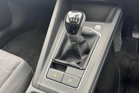 Volkswagen Golf Photo modix-5a7eb0dc4c99970a1682bc222aea3794d42559c0.jpg