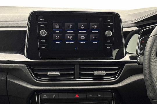 Volkswagen T-roc Photo modix-5c6e61e3df6d59ccd7b0380ab1384a9a55188451.jpg