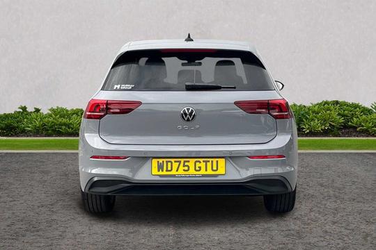 Volkswagen Golf Photo modix-5cab72cd5ca4ee13974a0b22a4119274b74011c9.jpg