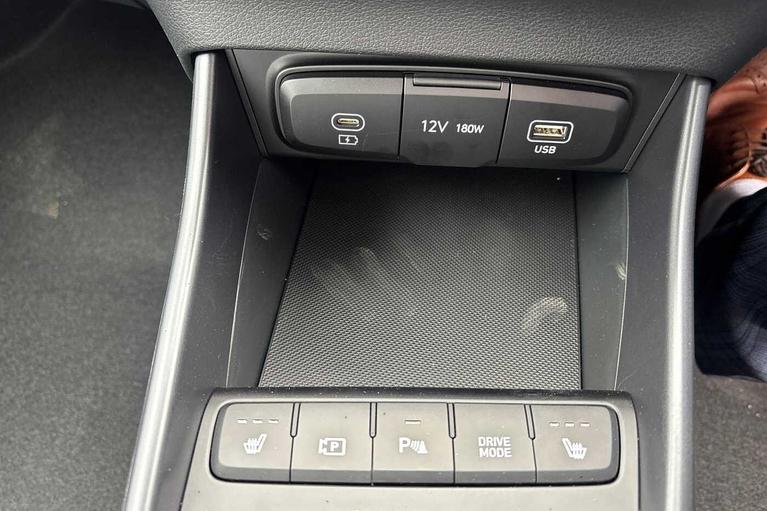 Used Hyundai i20 WR25BBN 17