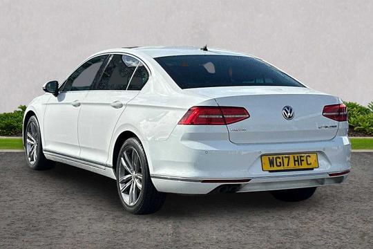 Volkswagen Passat Photo modix-5db7b6f62cb4f60c95ad74ec6e2ef4c36e05e3bd.jpg