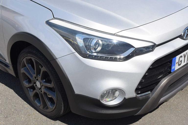 Used Hyundai i20 GY17HVP 4