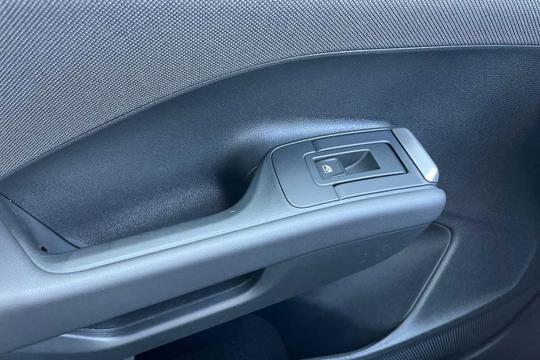 Volkswagen T-roc Photo modix-5e04fb5e83fd074b39db80063da8e3e291315424.jpg