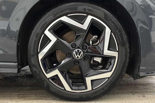 Volkswagen Golf Photo modix-619d40902e0d4ecbc61b1673697efd16eeb60fbb.jpg