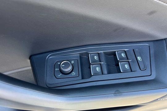 Volkswagen T-roc Photo modix-61b7335728bfb46204bf32ea35e17796f3caa512.jpg