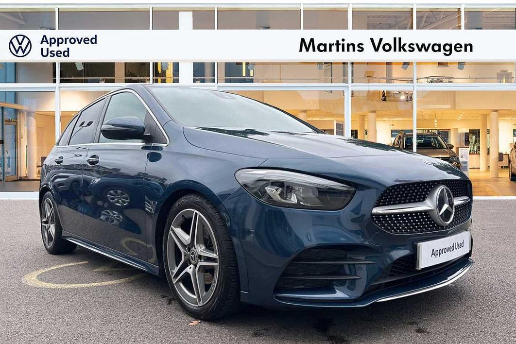 Mercedes-Benz B-Class 1.3 (136ps) B180 AMG Line Executive 7G