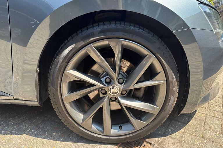 Used Skoda Superb VN68FHR 5