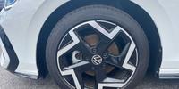 Volkswagen Golf Photo 23