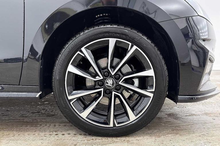 Used Skoda Fabia KM75GMF 5