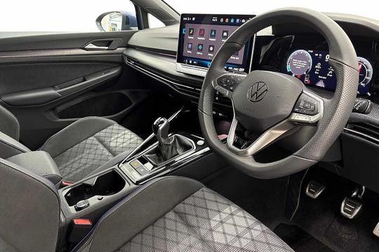 Volkswagen Golf Photo modix-6b3a5e01f6a0cab6c2958d50fcdabe02584a2c95.jpg