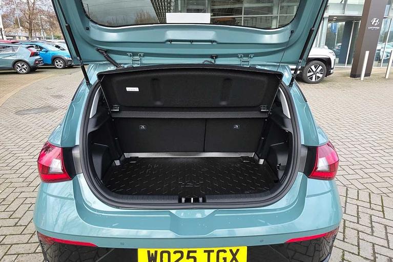 Used Hyundai i20 WO25TGX 10