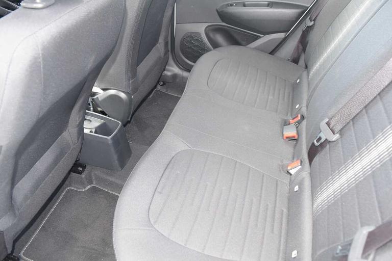 Used Hyundai i10 GY26HVF 15