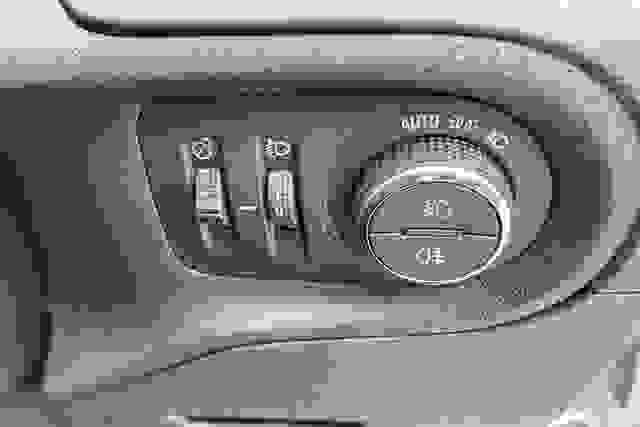Vauxhall Grandland X Photo modix-6caaf54d71ce989a25ab91331cb02ab3917928dd.jpg