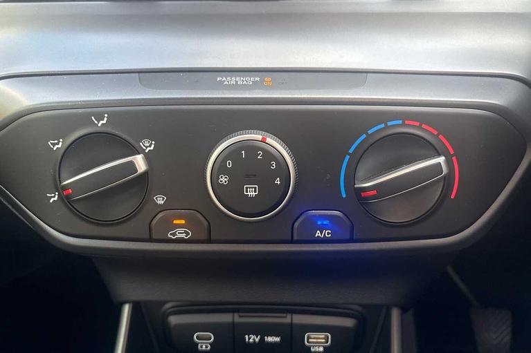 Used Hyundai i20 WV25CJZ 17