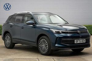 Used 2025 Volkswagen Tiguan 1.5 TSI eHybrid Match 5dr DSG Nightshade Blue