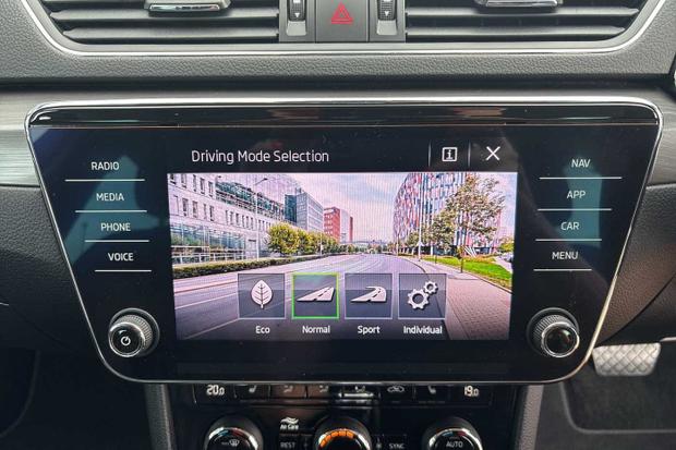 Used Skoda Superb Estate CU69SXJ 20