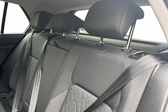 Volkswagen Golf Photo modix-7074fbabdd96b49eb72306366b4502222b65443a.jpg