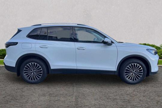Volkswagen Tiguan Photo modix-715779c1c5272fdfe9e72914dfb1f745c0089e09.jpg