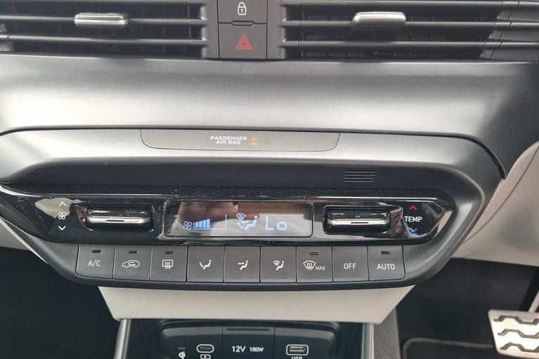 Used Hyundai BAYON WM74HHF 17