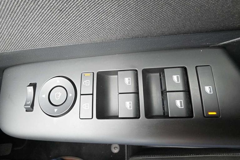 Used Hyundai KONA WP73HWH 18