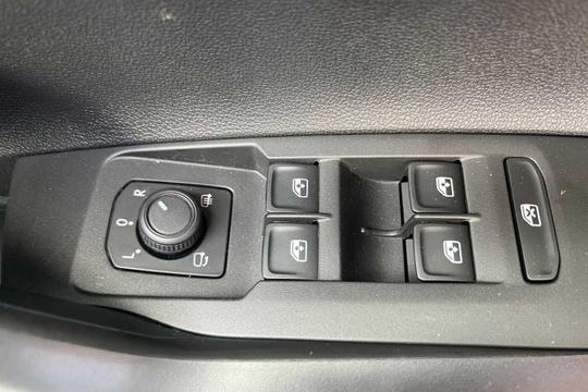 Volkswagen Polo Photo modix-739a4821c5357faeff6c3a41980d151b1b551df8.jpg