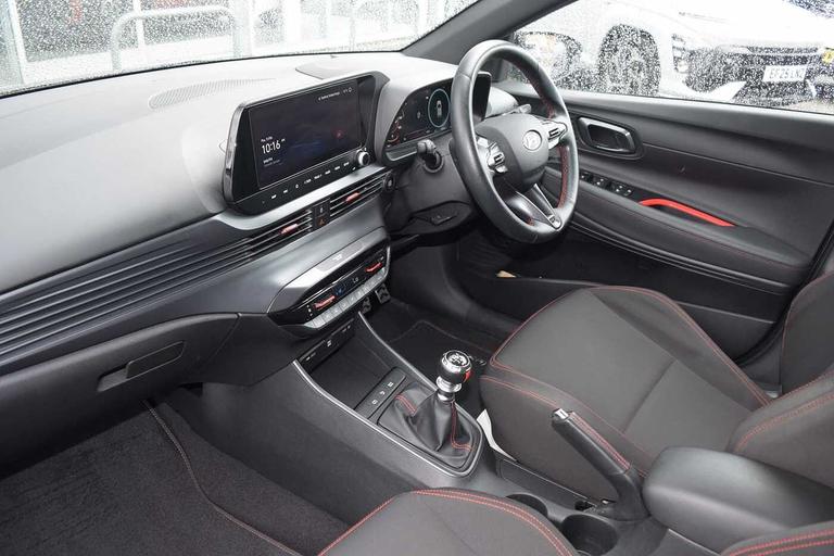 Used Hyundai i20 GU71XMO 13