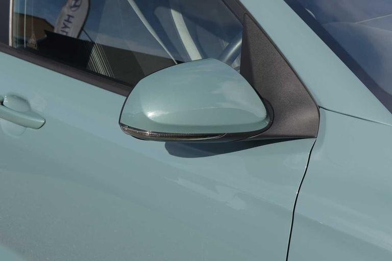 Used Hyundai i10 YB24AOL 6