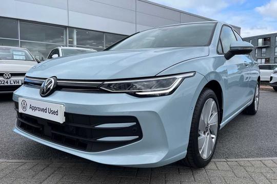 Volkswagen Golf Photo modix-7437eb36d9d42278ba37a58445d9b805a13bf070.jpg