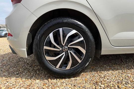 Volkswagen Polo Photo modix-7572ae9cf8be8f58c60edf6caba6ef3549576773.jpg