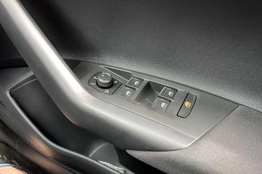 Volkswagen Polo Photo modix-757595946ac36fa327a5798132e4340ff8919e02.jpg