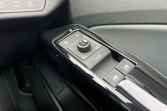 Volkswagen ID.5 Photo modix-77250ad7c0357b401b57d02aed20976662d362f3.jpg