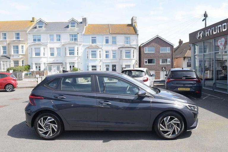 Used Hyundai i20 EK25UXN 7