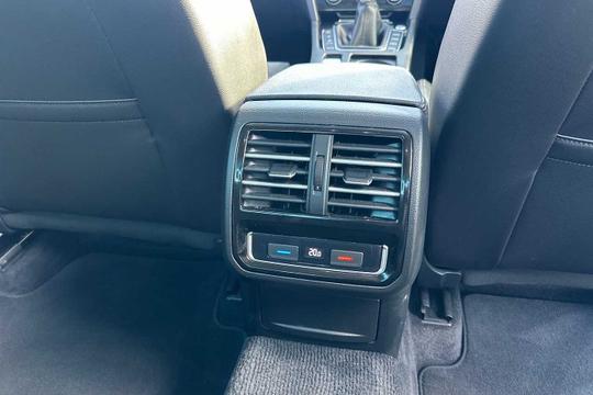 Volkswagen Passat Photo modix-7b43f68fe6b23bb275cac3e231210667f9d57544.jpg