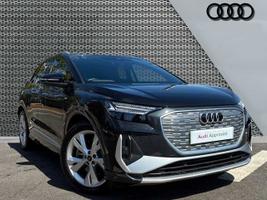 Used 2025 Audi Q4 E-tron Q4  S line 45 e-tron  210,00 kW Mythos black, metallic