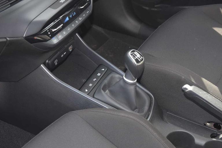 Used Hyundai i20 GV73UED 14